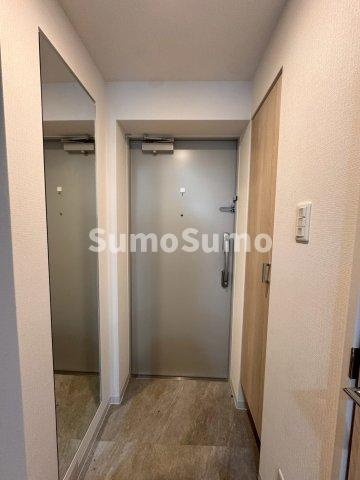 Dimora難波の玄関