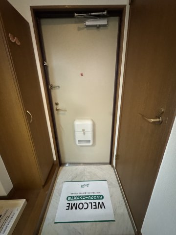 峰住吉ハイツの玄関