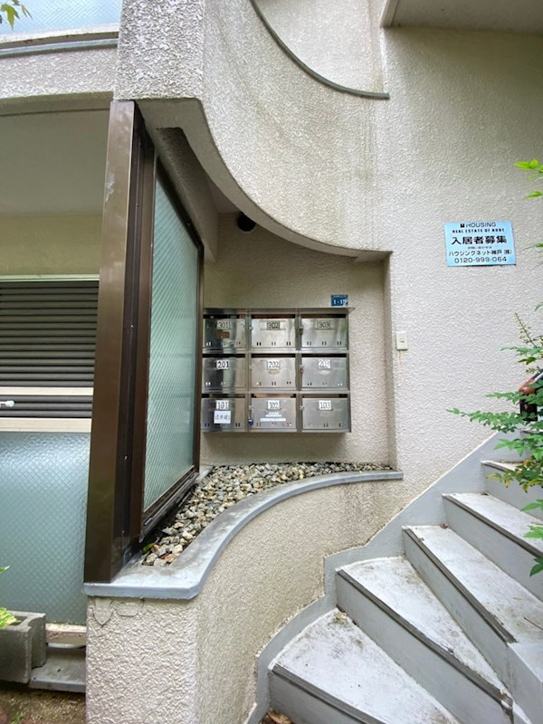 マンションガス灯の外観