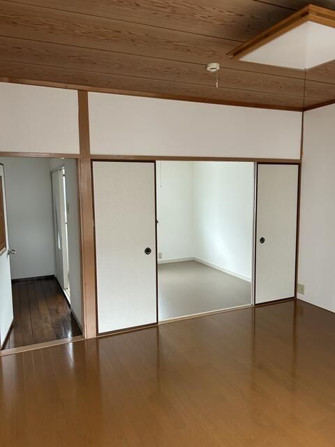 南塚口町7丁目貸家の居間・リビング