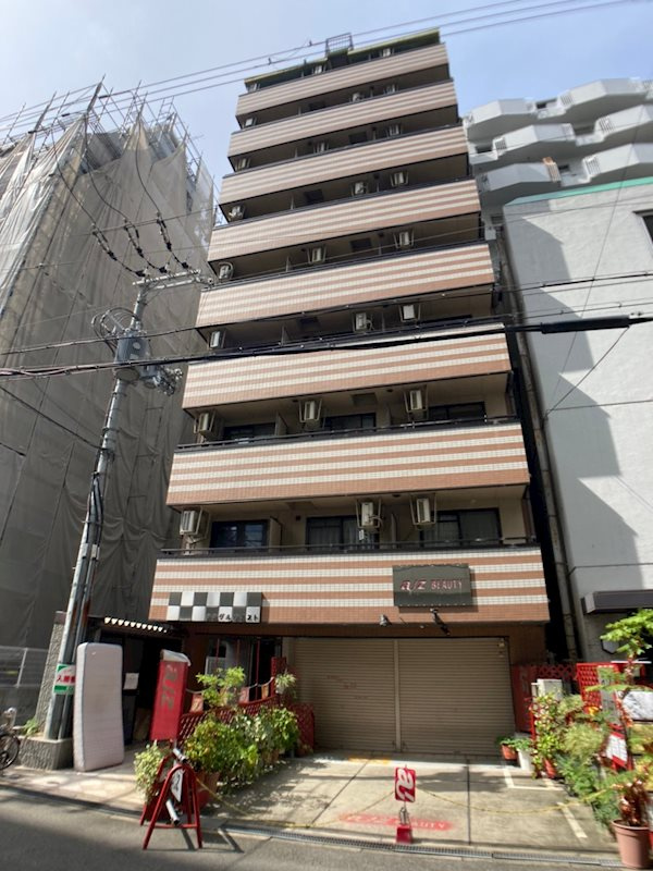 シングルウエストの外観