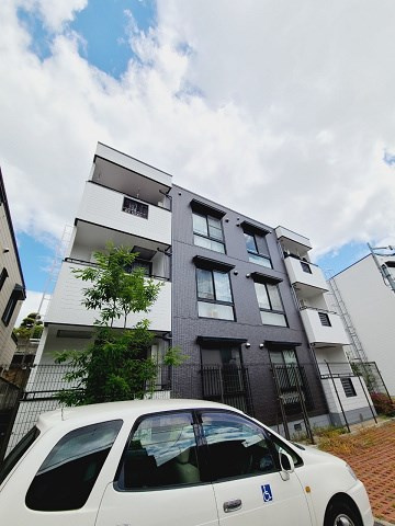 岡田山ハイツ　A棟の外観