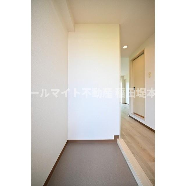 川崎市麻生区高石３丁目の賃貸マンションの玄関