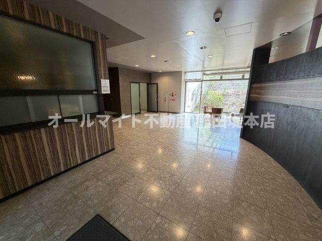 川崎市麻生区高石３丁目の賃貸マンションのエントランス