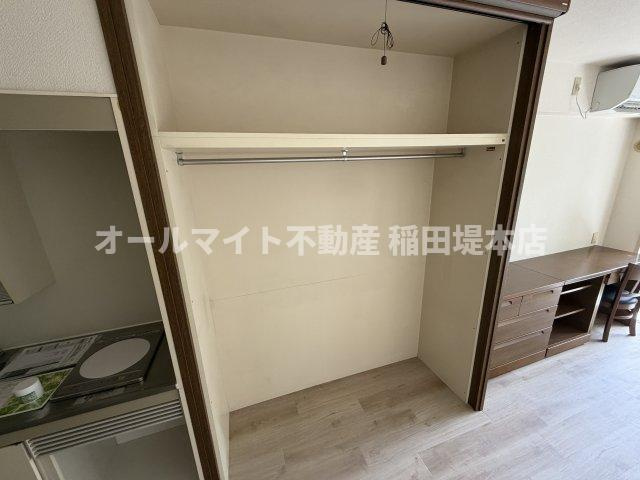 川崎市麻生区高石３丁目の賃貸マンションの収納