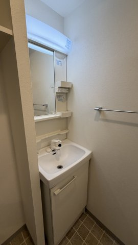 パグーロ西新南の洗面所
