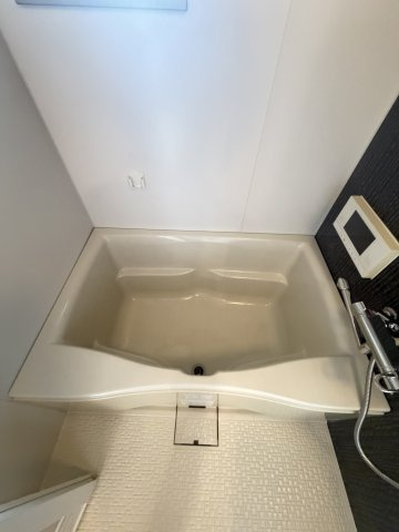 プレジール三ノ宮Ⅲの浴室
