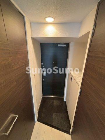 ララプレイスOSAKA WEST PRIMEの玄関