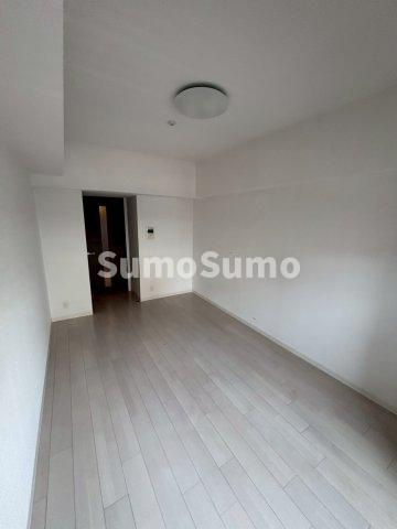 ララプレイスOSAKA WEST PRIMEの寝室