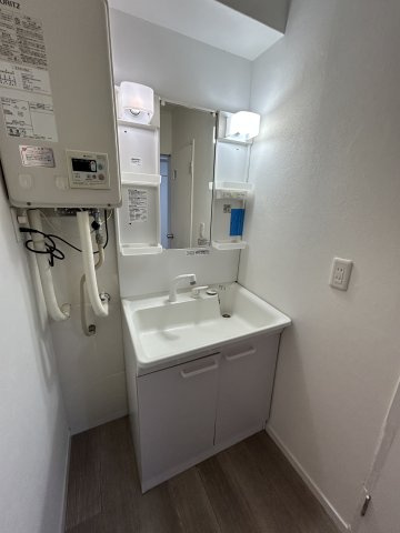 神装コーポの洗面所