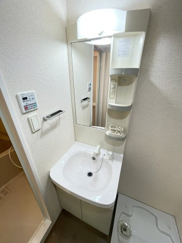 レジュールアッシュ神戸元町の洗面所