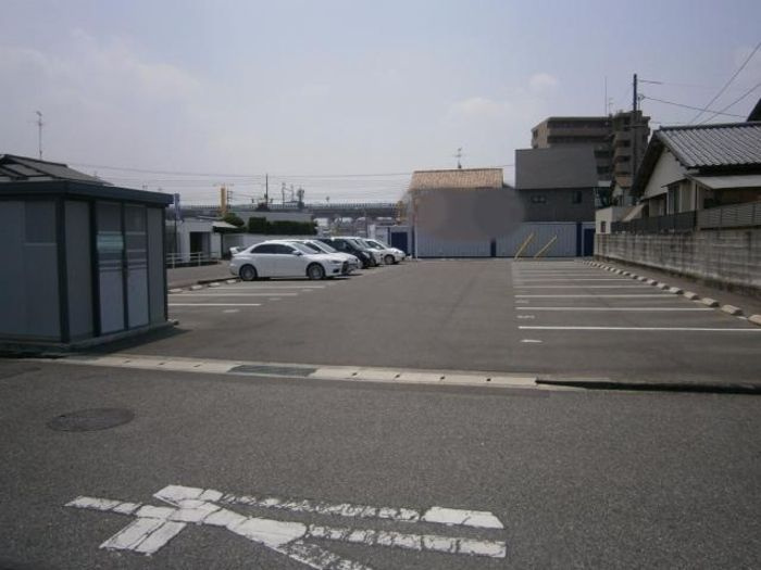 エスポワール大安寺の駐車場