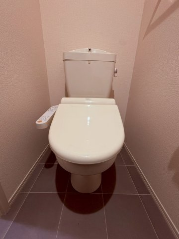 栖のトイレ|清潔感のあるトイレです
