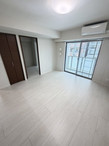 神戸海岸通　萬利Residenceの居間・リビング