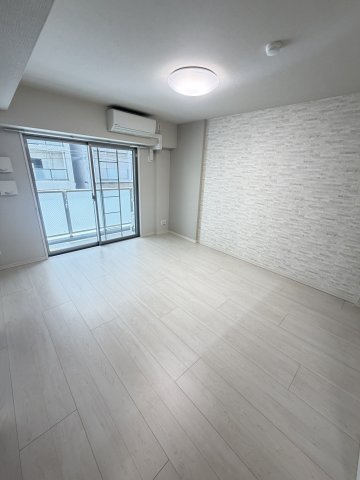 神戸海岸通　萬利Residenceの居間・リビング