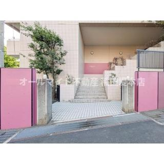 川崎市麻生区高石３丁目の賃貸マンションのエントランス