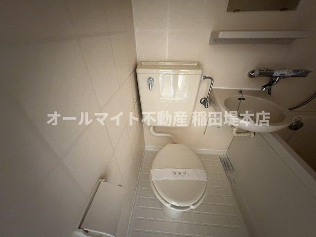 川崎市麻生区高石３丁目の賃貸マンションのトイレ