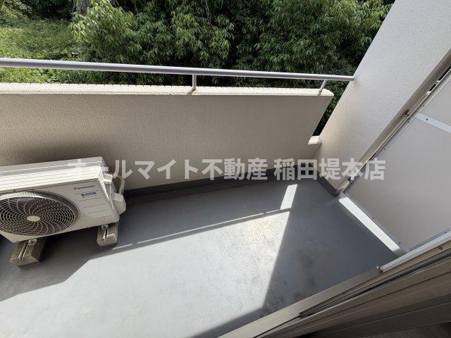 川崎市麻生区高石３丁目の賃貸マンションのバルコニー