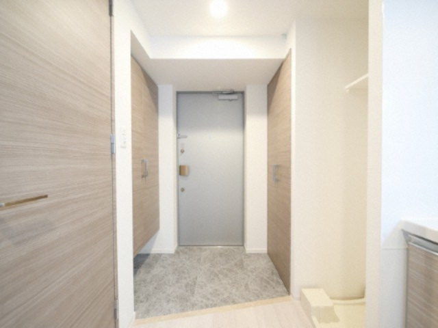 ラヴィータ難波元町の玄関|ゆったりとした玄関です