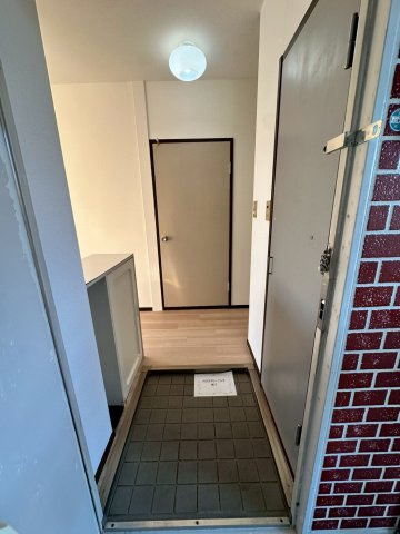 コートビレジ1の玄関
