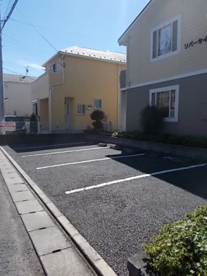 【駐車場】 | リバーサイド　ホソノ　Ｂ
