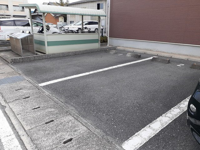 タウニー北条　２の駐車場