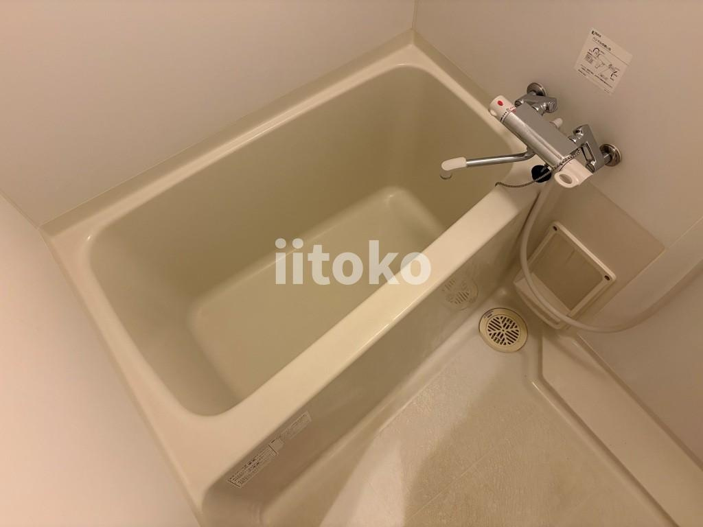 エルニシア三ノ輪の浴室