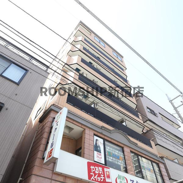 富栄ビルの外観