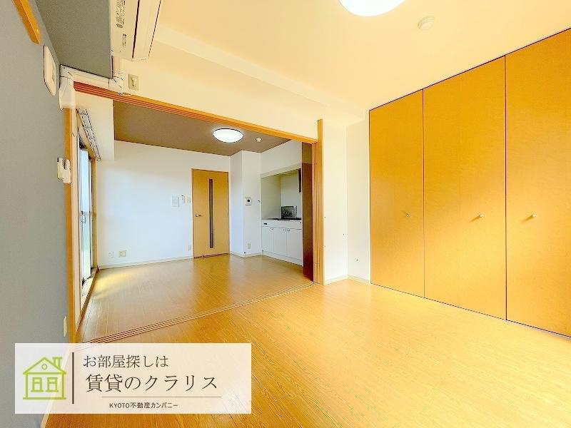 アテナリー右京の内装