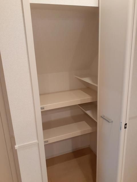 プロスペリタ土原の収納