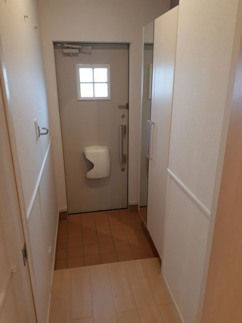 プロスペリタ土原の玄関
