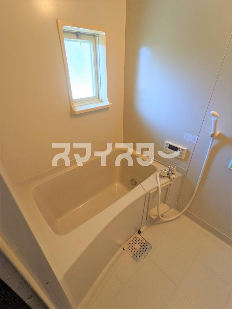 羽村市羽西１丁目のアパートの浴室