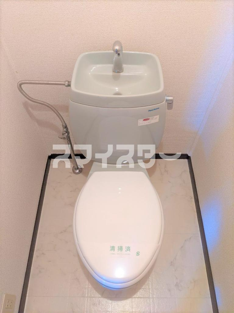羽村市羽西１丁目のアパートのトイレ
