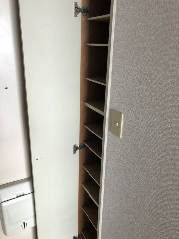 調布市布田４丁目のアパートの収納