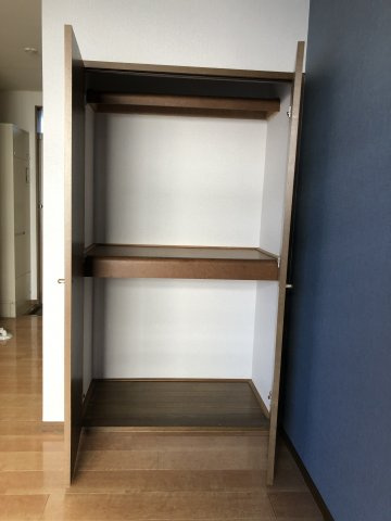 調布市布田４丁目のアパートの収納