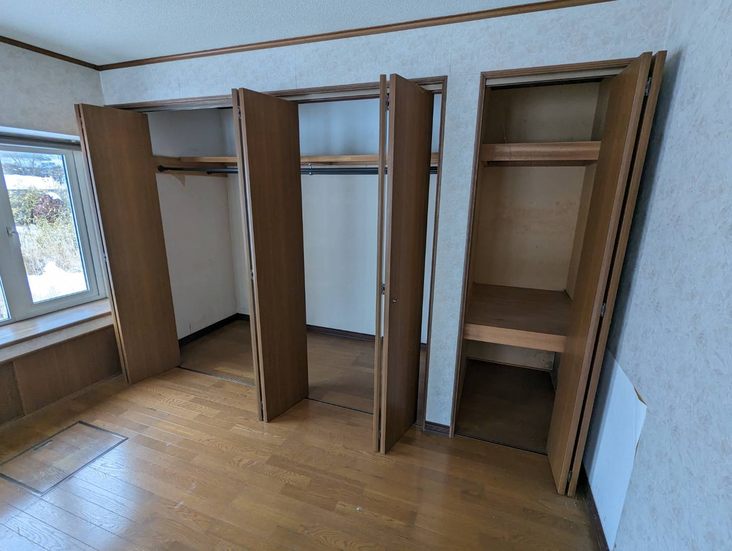白糠町東2条北2丁目2-28貸家の収納