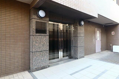 【エントランス】