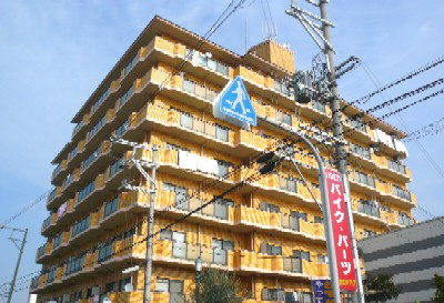 エステート野崎の外観