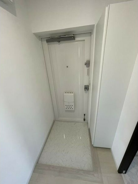 香里三井I住宅の玄関