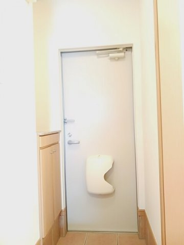 プロムナードＢの玄関