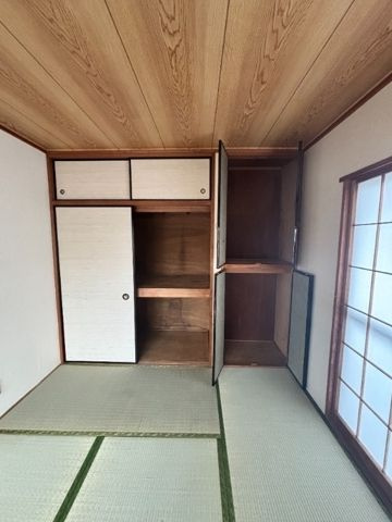 安岡ビル（E-226）の収納