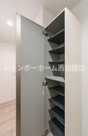 Contel 湊町の収納