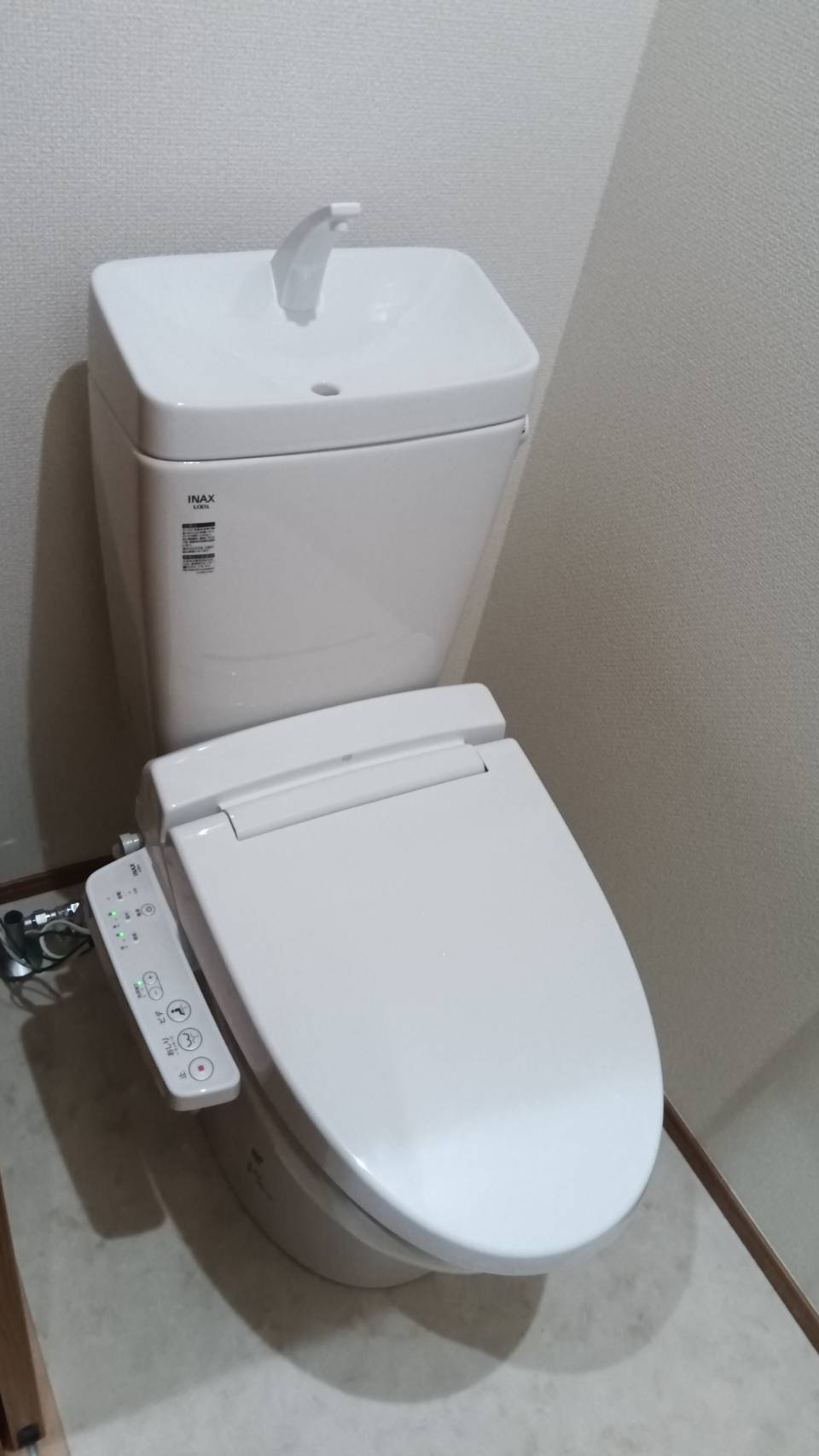 エキニア検見川のトイレ|シンプルで使いやすいトイレです