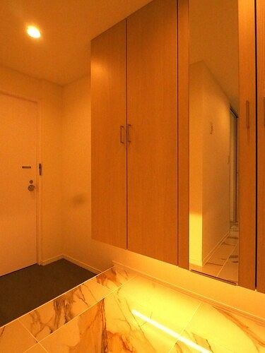 高輪マンションの玄関