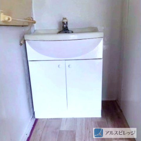 中古戸建｜千葉市花見川区長作台１丁目の洗面所|使いやすい洗面所です