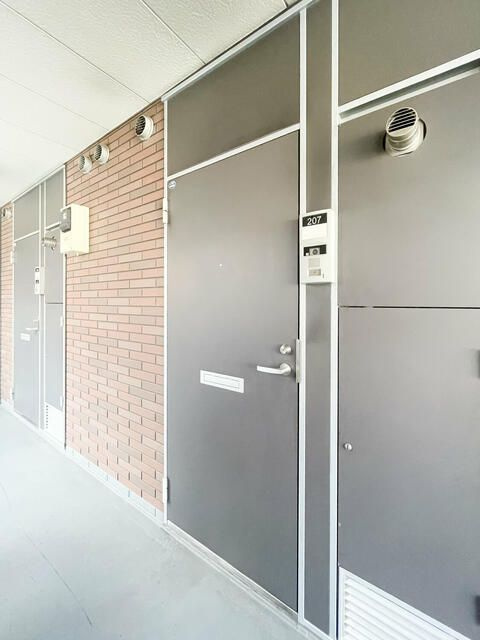 フォレスタ戸田公園の玄関