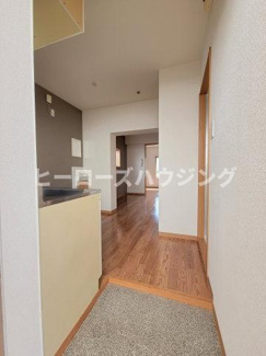 【玄関】 | ジェーコーポ | ※同タイプの写真となり、実際のお部屋とは異なる場合があります