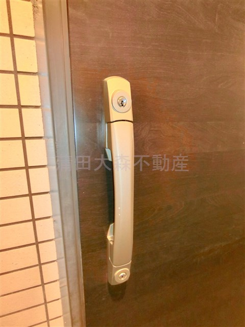 ドゥーエ蒲田の玄関