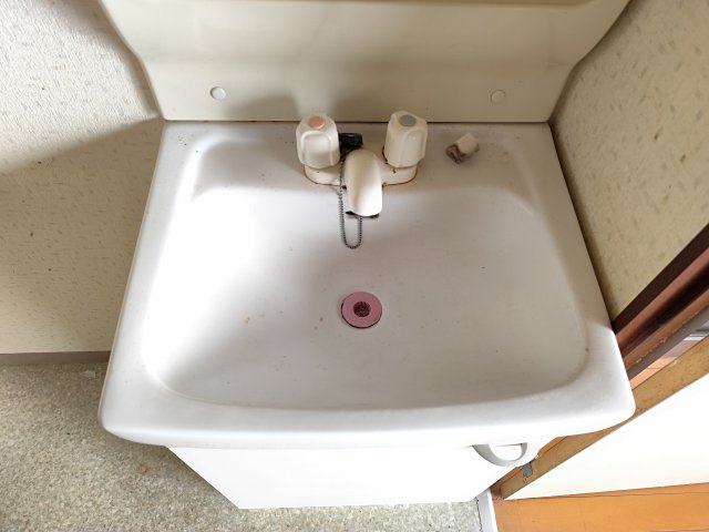 本一色1丁目貸家のトイレ