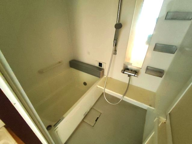 本一色1丁目貸家の浴室